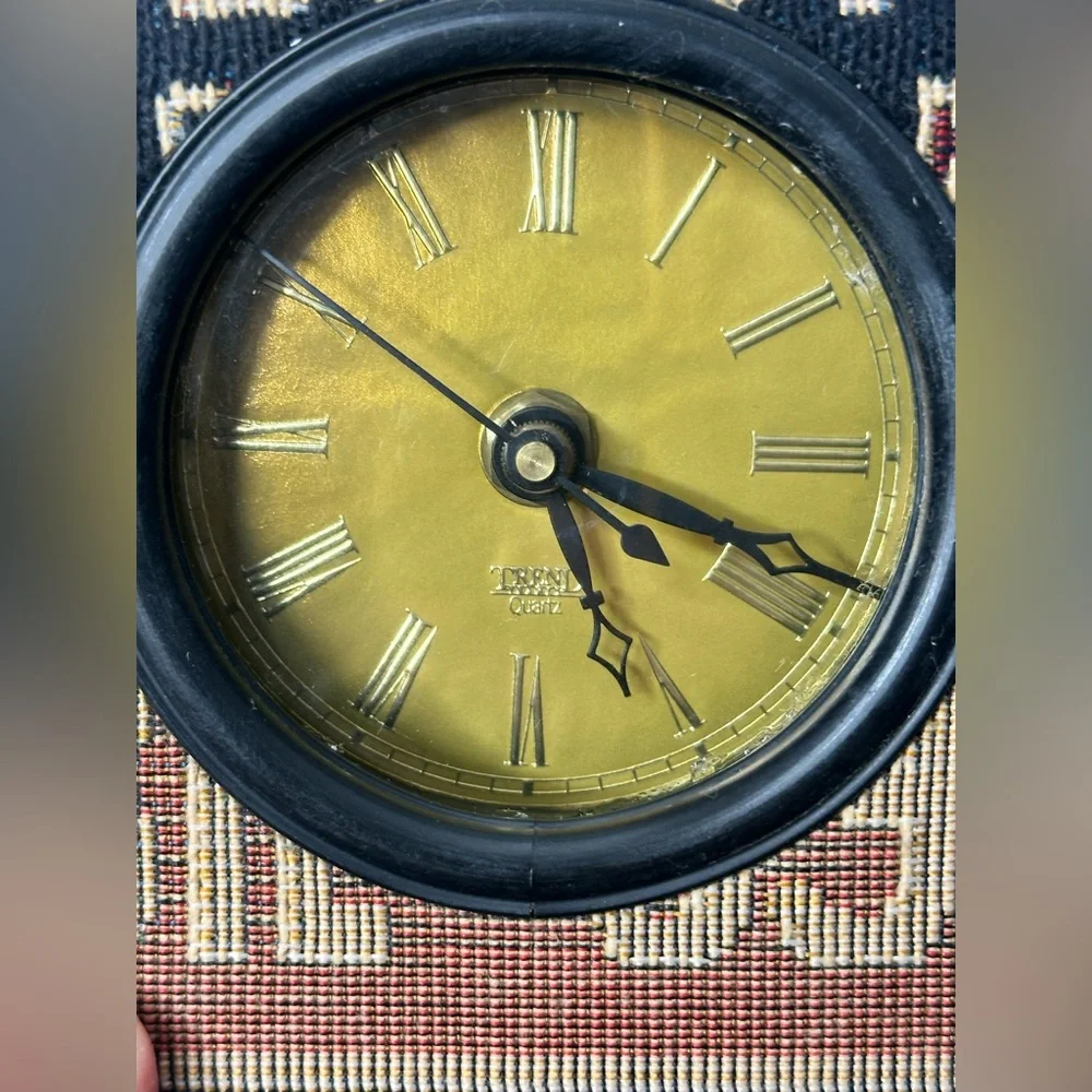 Trend Quartz Novelty Mantel Clock Analog States Tapestry Unique‎ Rare Traveling
